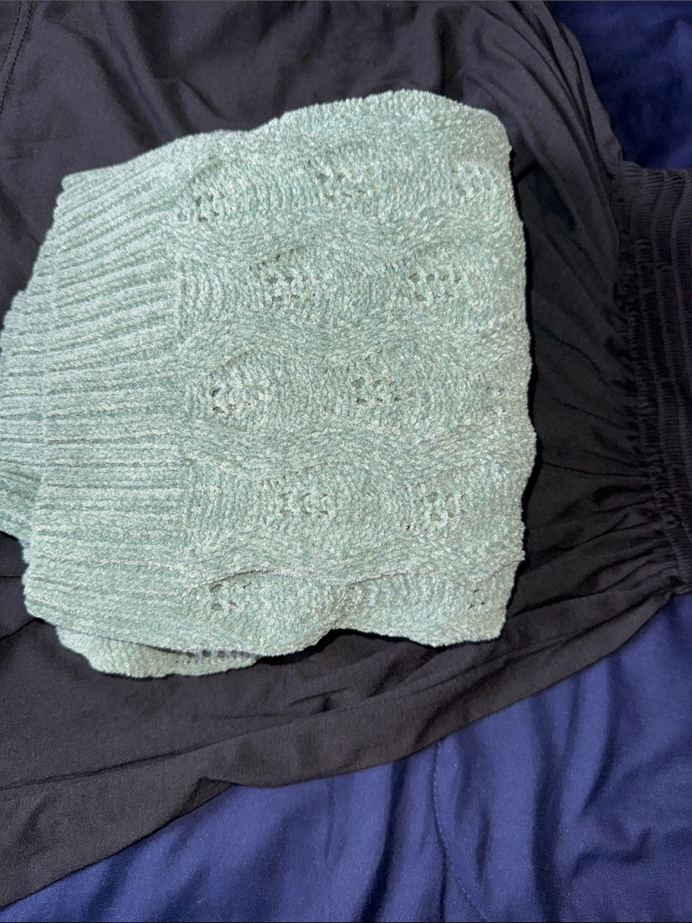 Green - Picture 4 of 4